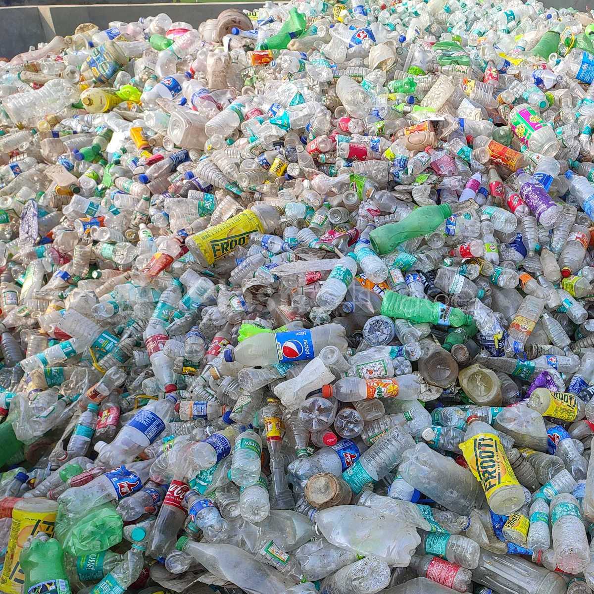 RAFFIA LUMPS PET Scrap Mix Scrap delhi india Plastic4trade